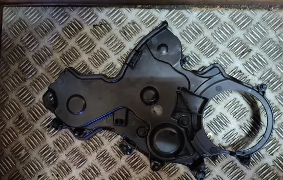 Opel Vivaro Timing belt guard (cover) 9839876380