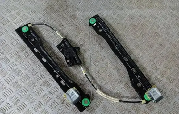 Mercedes-Benz B W246 W242 Front window lifting mechanism without motor