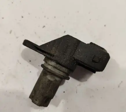 Renault Megane II Camshaft position sensor 8200789528