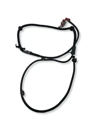 Mercedes-Benz C W204 Positive cable (battery) A2044402613 11082010
