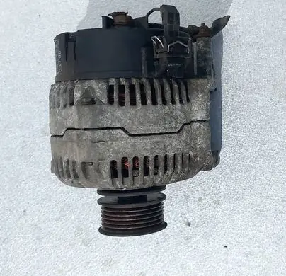 Audi A3 S3 8L Generator/alternator 037903025B 0123310037