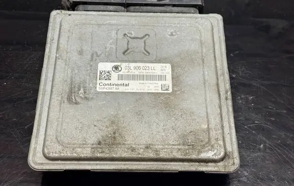 Skoda Roomster (5J) Engine control unit/module 03L906023LL 03L906023LK 5WP42687AA