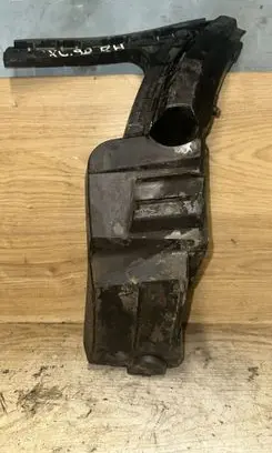Volvo XC90 Rear bumper mounting bracket 30698136