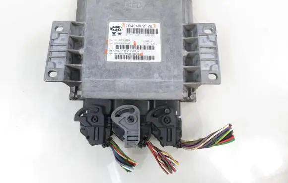 Citroen C3 Engine control unit/module HW9645989480 IAW48P272 SW9655756380