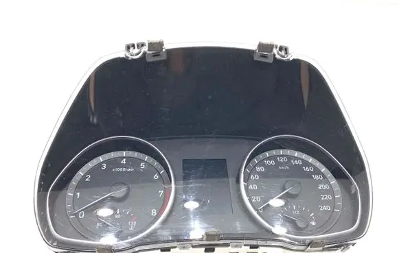 Hyundai i30 Speedometer (instrument cluster)