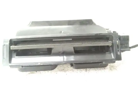 Volkswagen Phaeton Rear air vent grill 3D1819509A