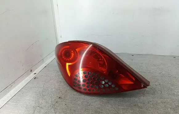 Peugeot 207 Rear/tail lights 