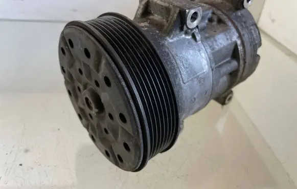 Toyota Corolla Verso AR10 Air conditioning (A/C) compressor (pump) GE4472209399