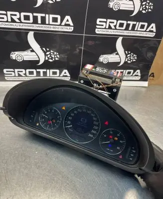 Mercedes-Benz CLK A209 C209 Speedometer (instrument cluster) A2095403511