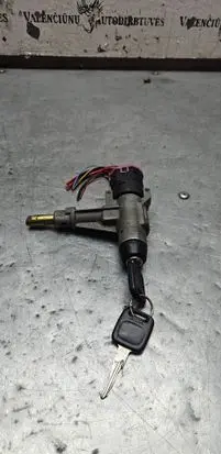 Audi 80 90 S2 B4 Ignition lock 893905851B