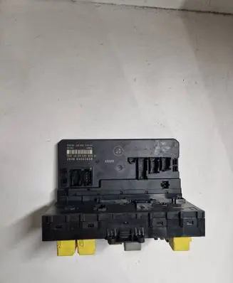 Mercedes-Benz Vito Viano W639 Fuse module 6395450301 A6395450101