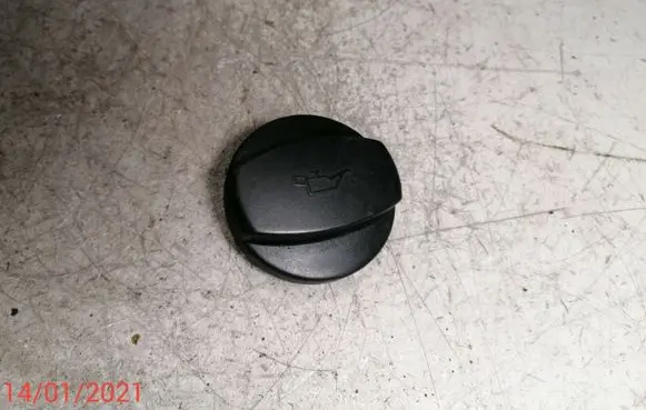 Mercedes-Benz A W168 Oil filler cap 1110180302