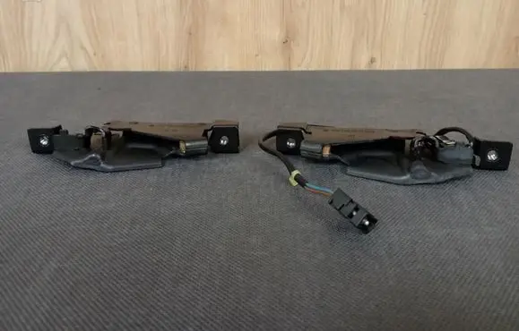 Mercedes-Benz SLK R170 Convertible roof lock latch cylinder 1707900277 A1707900277 A1707900177