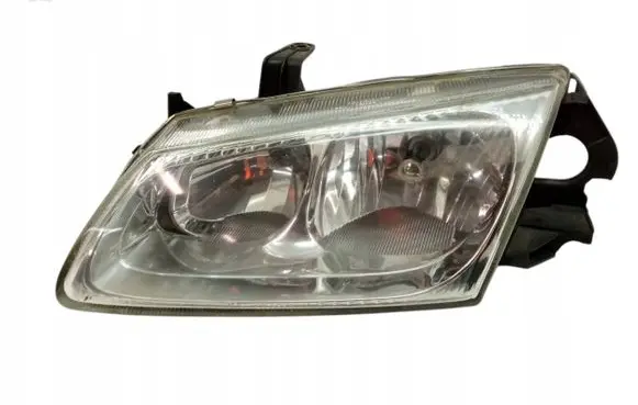 Nissan Almera Tino Headlight/headlamp