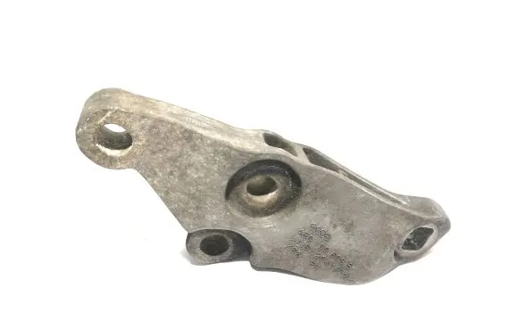 Audi A8 S8 D3 4E Engine mounting bracket 4E0199603S