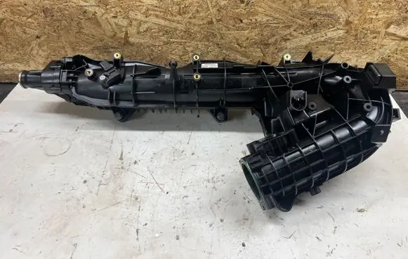 BMW X5 E70 Intake manifold 8507233 3278 1111040108