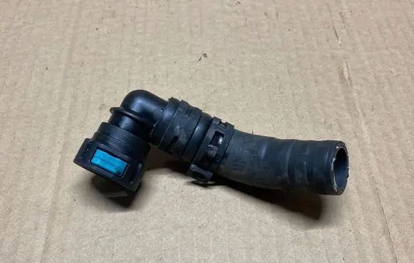 Land Rover Range Rover Sport L494 Engine coolant pipe/hose HPLA18C558GB