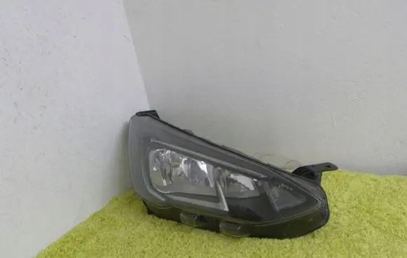 Ford Focus Headlight/headlamp