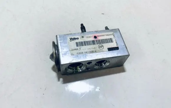 Air conditioning (A/C) expansion valve