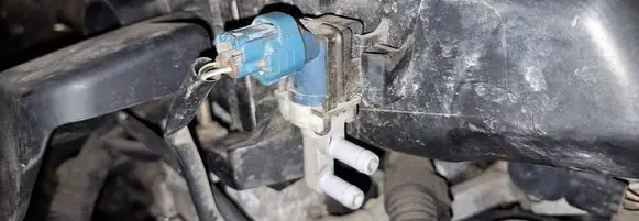 Toyota Yaris Turbo solenoid valve 