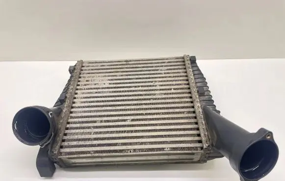 Audi Q7 4L Intercooler radiator 7L6145803