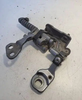BMW 3 E90 E91 Tailgate/trunk/boot hinge 7119042