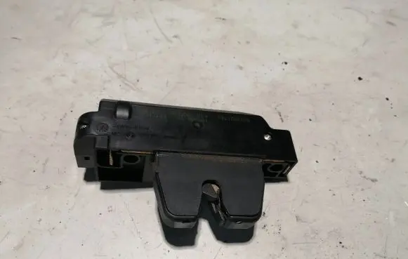 Peugeot 607 Tailgate/trunk/boot lock/catch/latch 9653831780