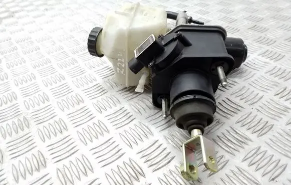 Mercedes-Benz E W211 Brake booster A0004300312 A2114300302