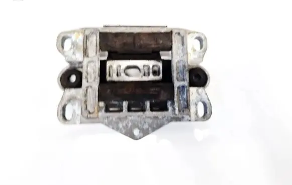 Ford Mondeo Mk III Engine mount bracket 1s717m122
