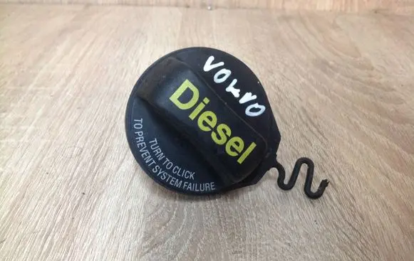 Volvo S60 Fuel tank filler cap 