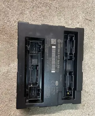 Audi A4 S4 B8 8K Comfort/convenience module 8K0907064DG