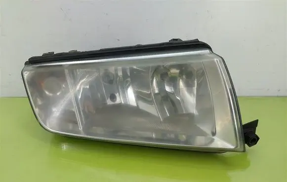 Skoda Fabia Mk1 (6Y) Headlight/headlamp 246368
