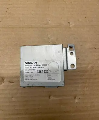 Nissan Pathfinder R51 Antenna control unit 284A1EA000 EN1201NB