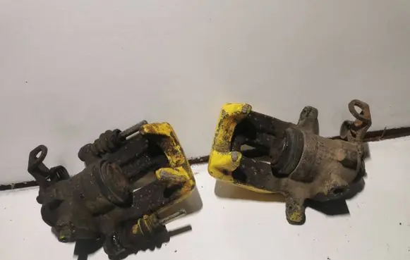 Peugeot 407 Brake discs and calipers set 