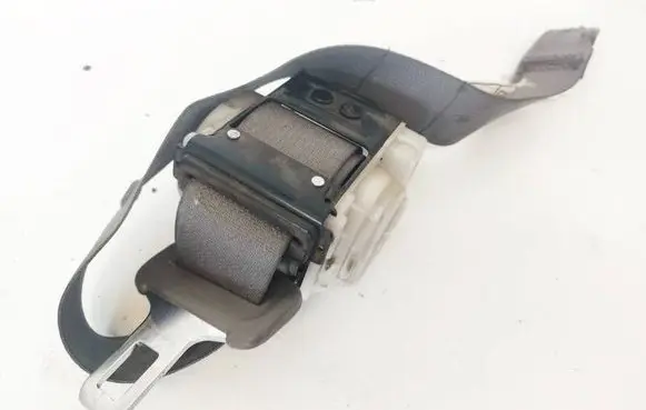 Honda Civic Rear seatbelt 