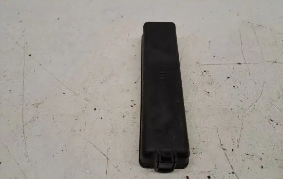 Toyota Prius (XW20) Fuse box cover 8615XA1
