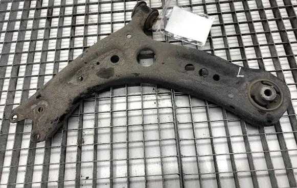 Skoda Octavia Mk3 (5E) Front control arm 
