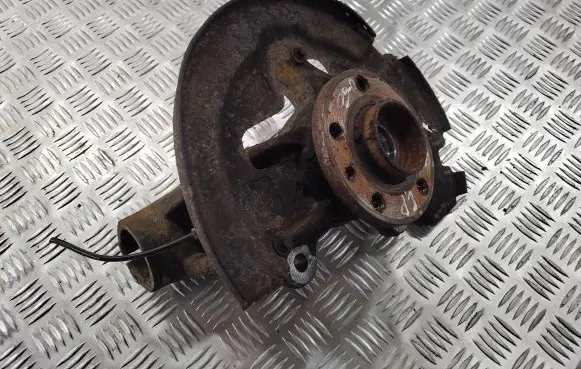 Volvo V60 Front wheel hub spindle knuckle