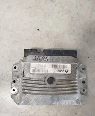 Renault Clio III Engine control unit/module 8200461733 8200504593