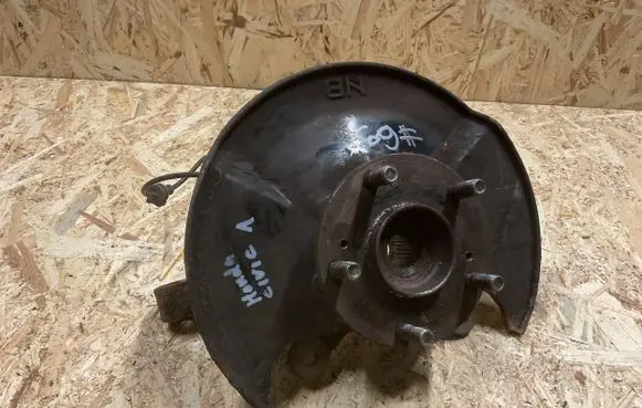 Honda Civic Front wheel hub