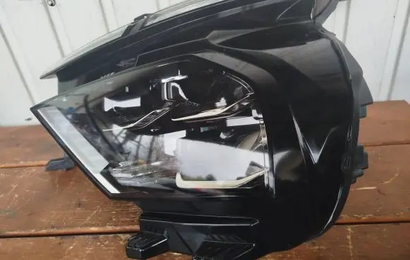 Citroen C4 III e-C4 Headlight/headlamp 9830649480