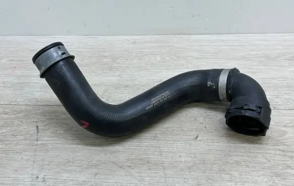 Porsche Panamera (970) Engine coolant pipe/hose 97010640210