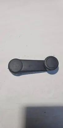 Audi 80 90 S2 B4 Front door window winding handle 443837581D