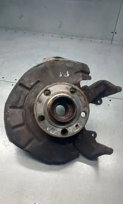 Volkswagen Polo Front wheel hub