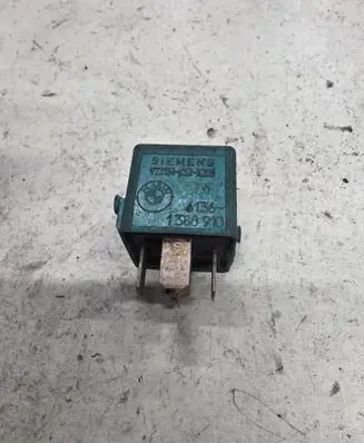 BMW 3 E46 Other relay V23134K523286 1388910 6136