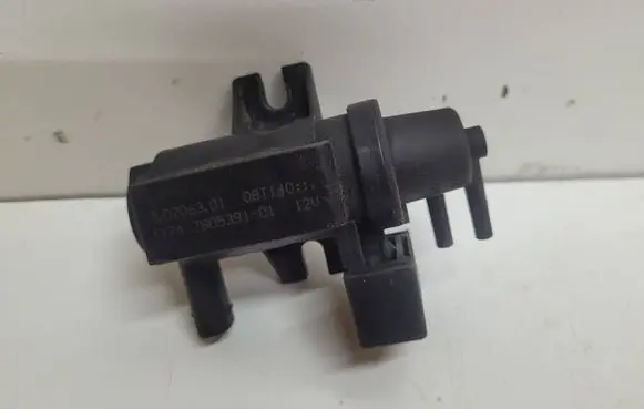 BMW 1 E81 E87 Turbo solenoid valve 70206301 7805391 08T140