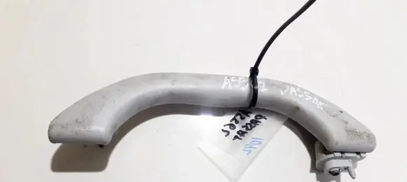 Volkswagen PASSAT B5 Front interior roof grab handle 3b0857607