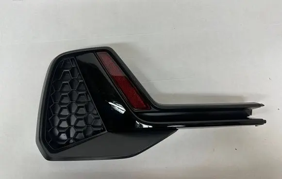 Audi A1 Front bumper lower grill 82A807833B 82A807833