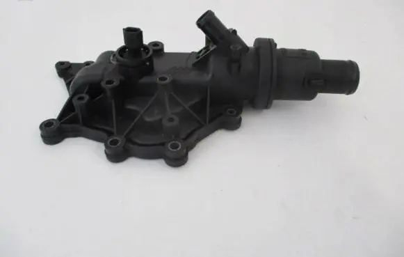Renault Megane I Thermostat housing 426AVP894B
