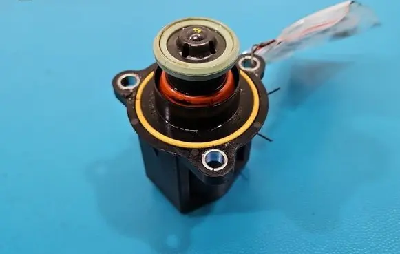 Volkswagen PASSAT B6 Turbo solenoid valve 700415070 IMPRK1584289